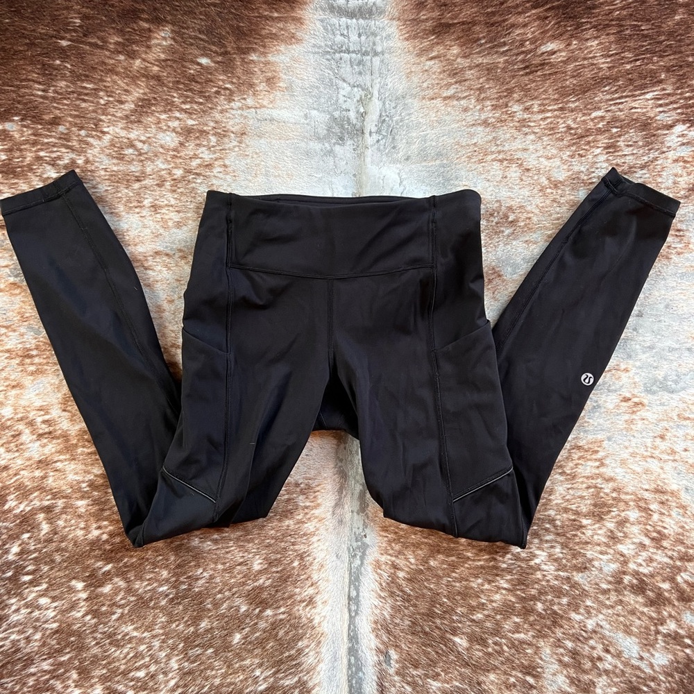 Lululemon leggings Speed Up Tight Size 4